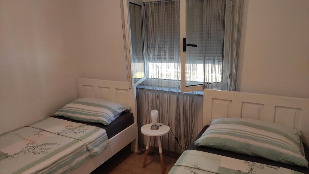 Apartmani Maslina Žuljana Exteriör bild