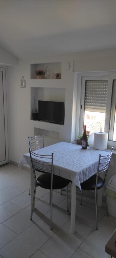 Apartmani Maslina Žuljana Rum bild